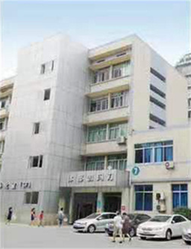 玻镁板是水泥板吗,玻镁板与水泥板的材质与性能对比